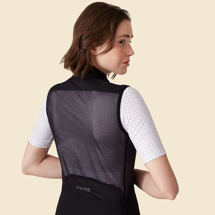 Cafe Du Cycliste Women's Edith Light Gilet Black