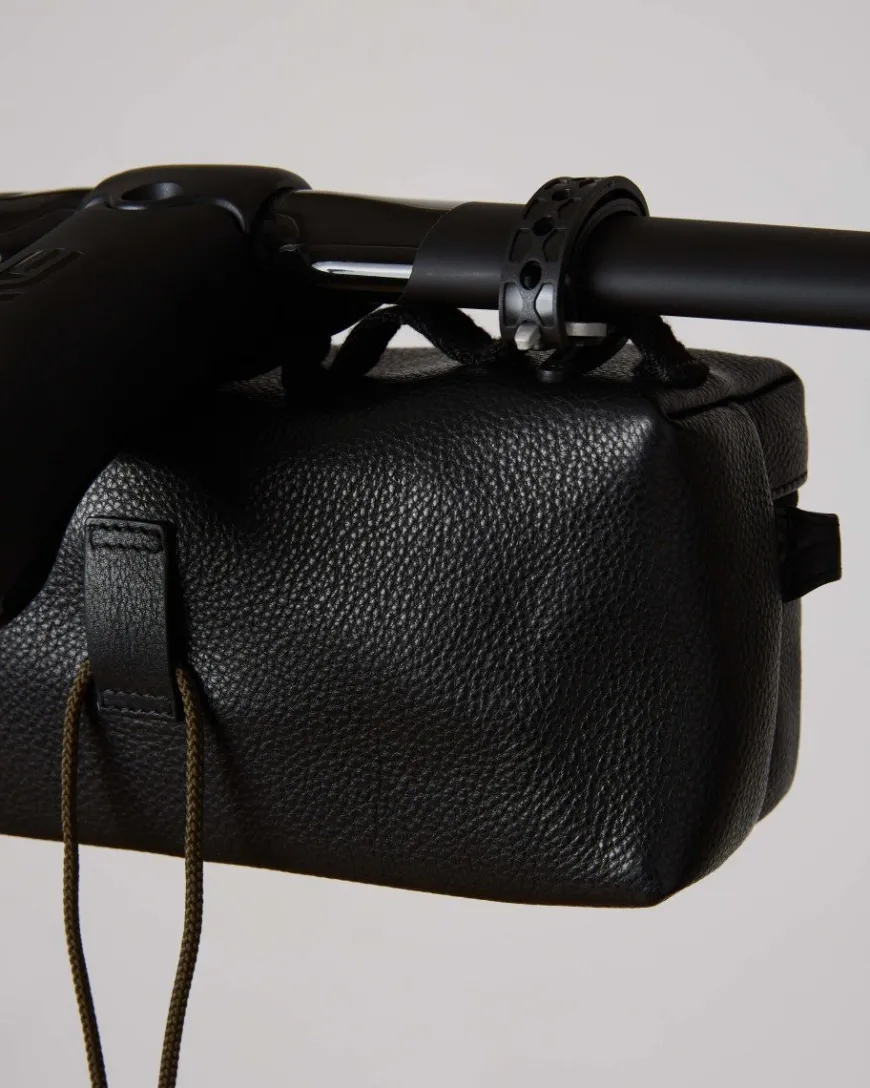Fingerscrossed Leather Handlebar Bag